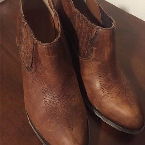 Frye Western Ilana Booties